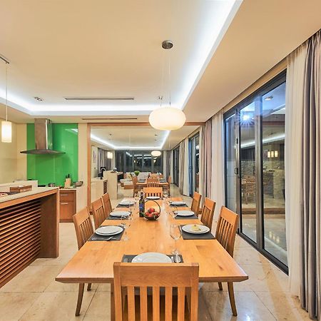 Memories Holiday Beach Villa Дананг Екстер'єр фото