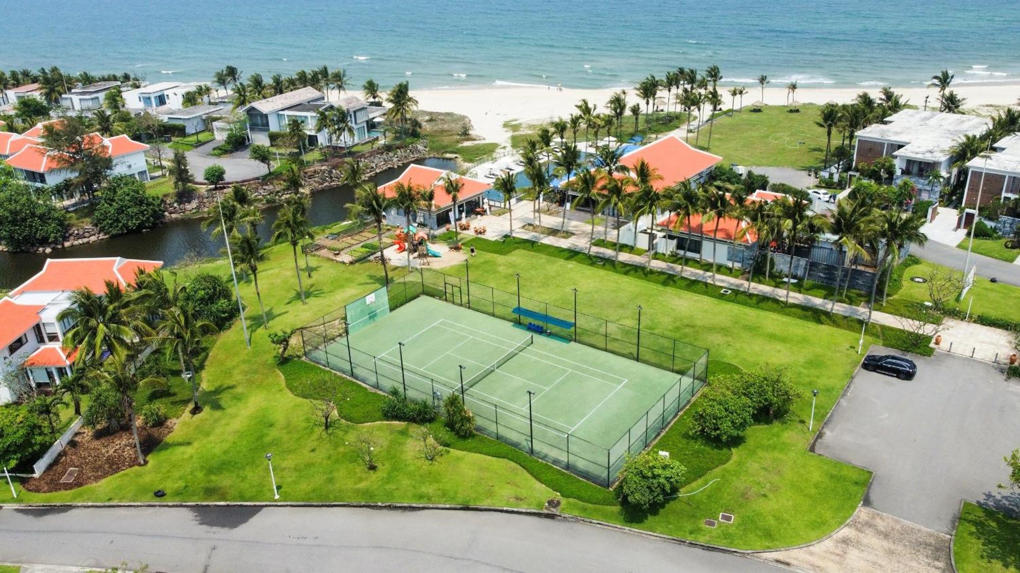Memories Holiday Beach Villa Дананг Екстер'єр фото