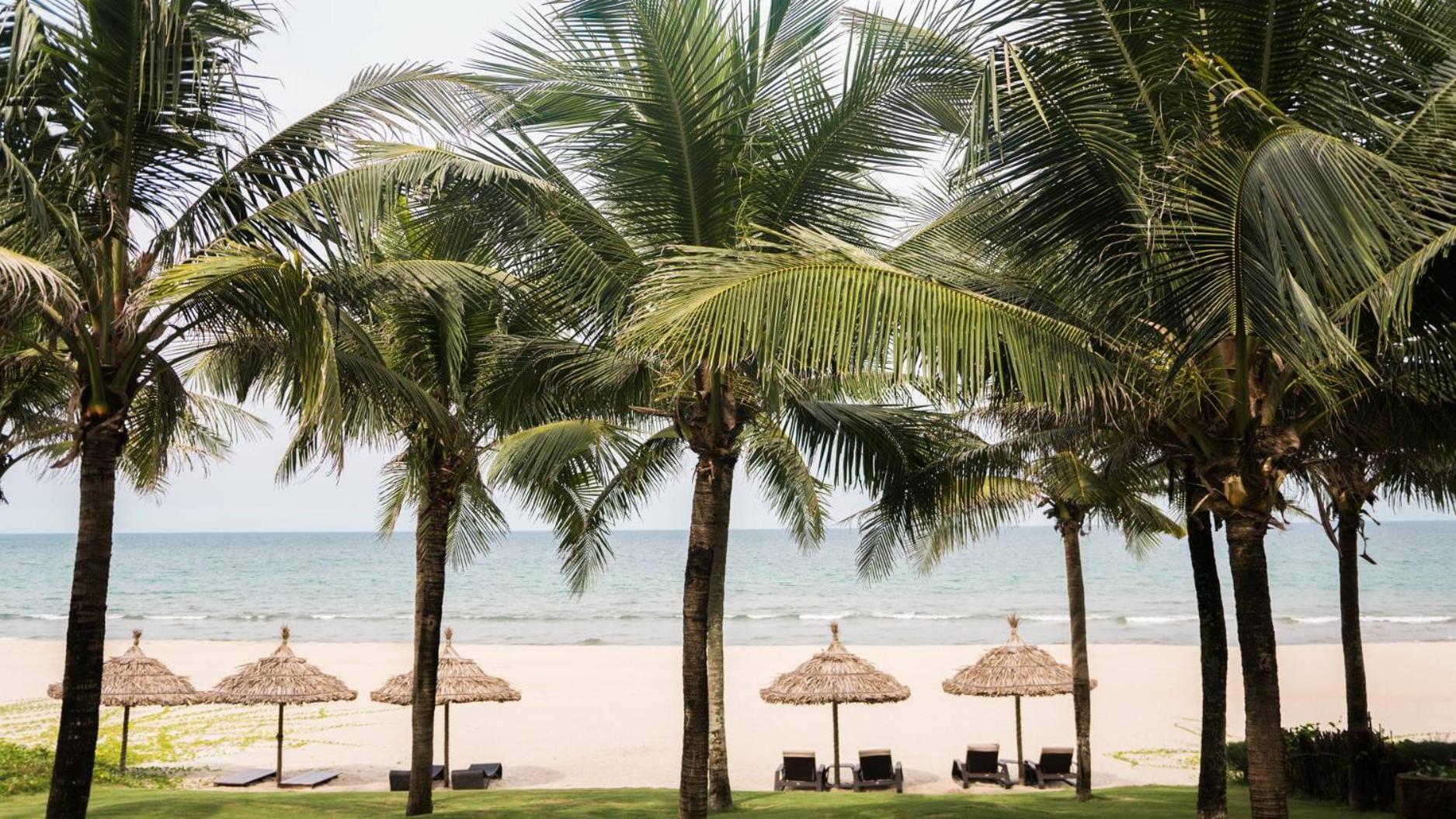 Memories Holiday Beach Villa Дананг Екстер'єр фото